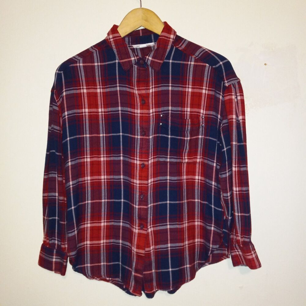 Beach Lunch Lounge Madison Plaid Button Up Flannel Shirt-Small-Stud Details